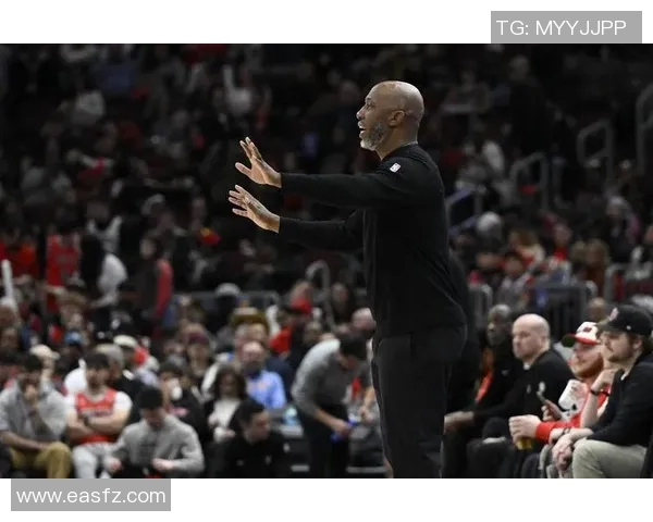 揭秘开拓者过去48小时：全队召开临时会议气氛尴尬 斯普利特并非首选